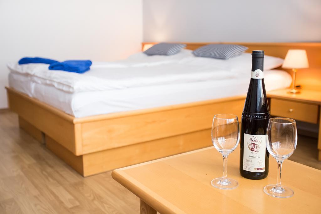 Hotel Laguna Czeskie Budziejowice Pokój zdjęcie